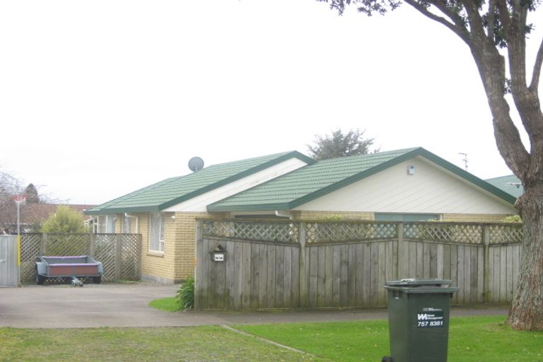 Photo of property in 17 Bayly Street, Waitara, 4320