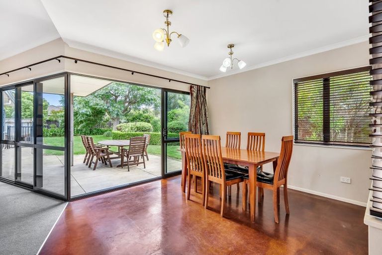 Photo of property in 90 Russell Robertson Drive, Havelock North, 4130