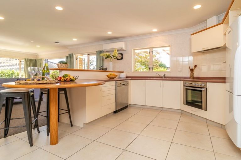 Photo of property in 4 Kingsgate Row, Havelock North, 4130