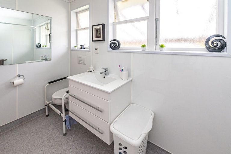 Photo of property in 39 Victoria Street, Patea, 4520