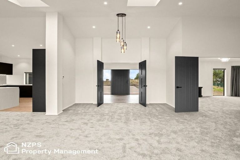 Photo of property in 16 Tunnel Beach Road, Blackhead, Dunedin, 9076