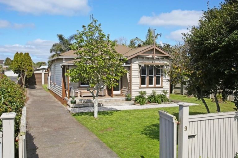 Photo of property in 9 Gibson Road, Tuakau, 2121