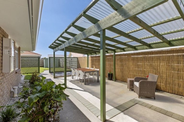 Photo of property in 691 Grenada Street, Papamoa Beach, Papamoa, 3118