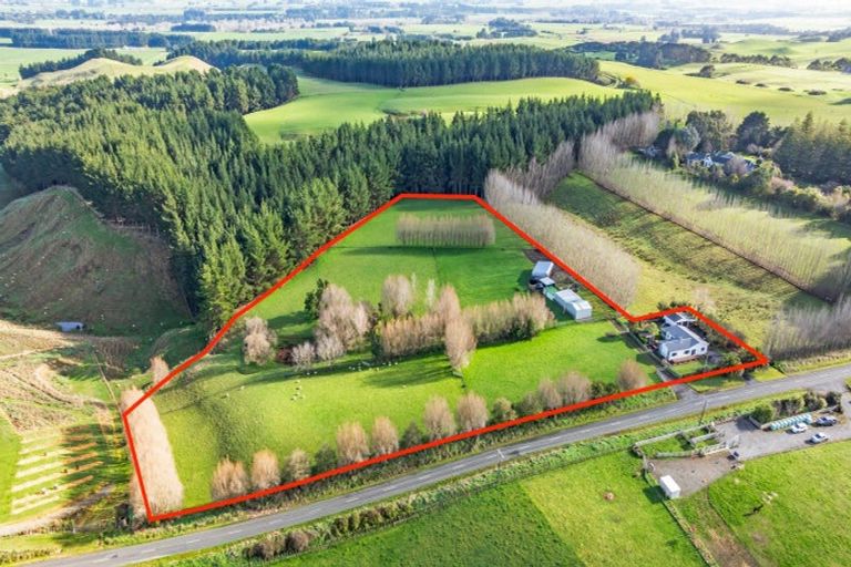 Photo of property in 334 Mount Biggs Road, Halcombe, Feilding, 4779