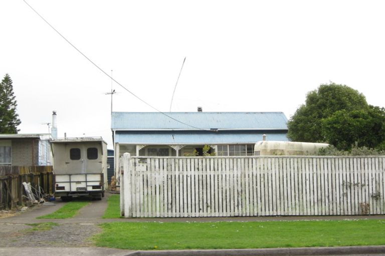 Photo of property in 79 Cracroft Street, Waitara, 4320