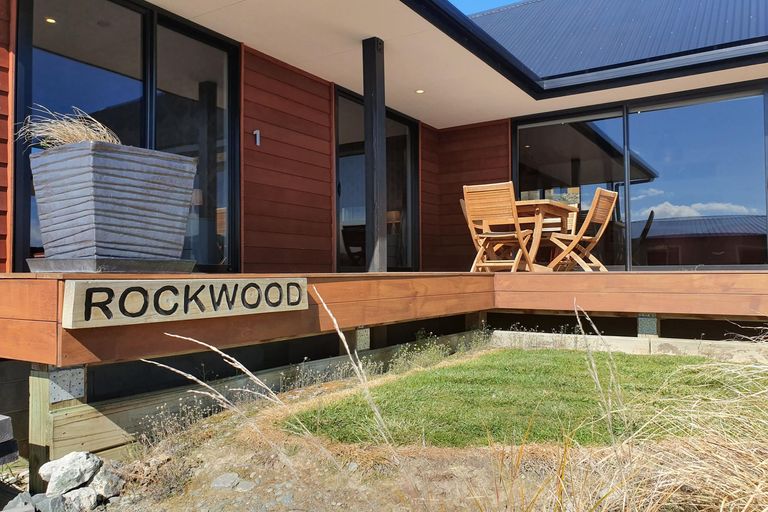 Photo of property in 1 Pollock Place, Lake Tekapo, 7999