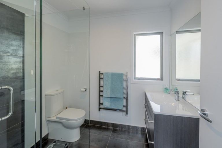 Photo of property in 2 Kilsby Place, Levin, 5510