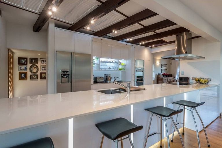 Photo of property in 11 Clifton Road, Browns Bay, Auckland, 0630