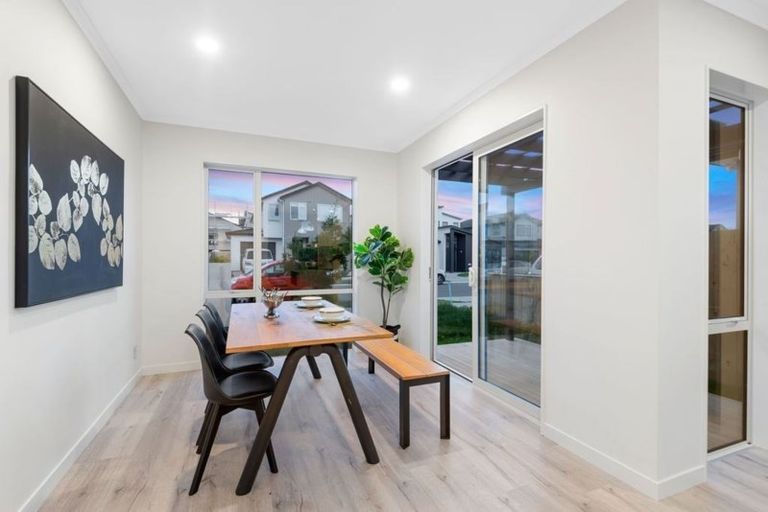 Photo of property in 14 Hangar Lane, Whenuapai, Auckland, 0618