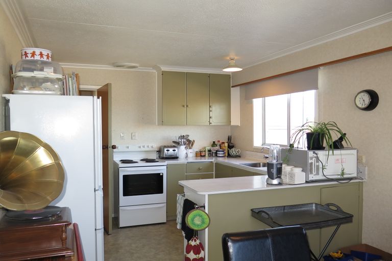 Photo of property in 2/345 Church Street, West End, Timaru, 7910