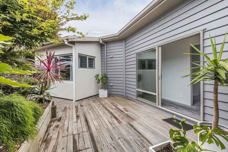 Photo of property in 58 Saint Ives Drive, Camborne, Porirua, 5026