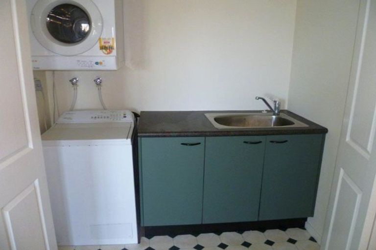 Photo of property in 1 Cavalry Close, Crofton Downs, Wellington, 6035