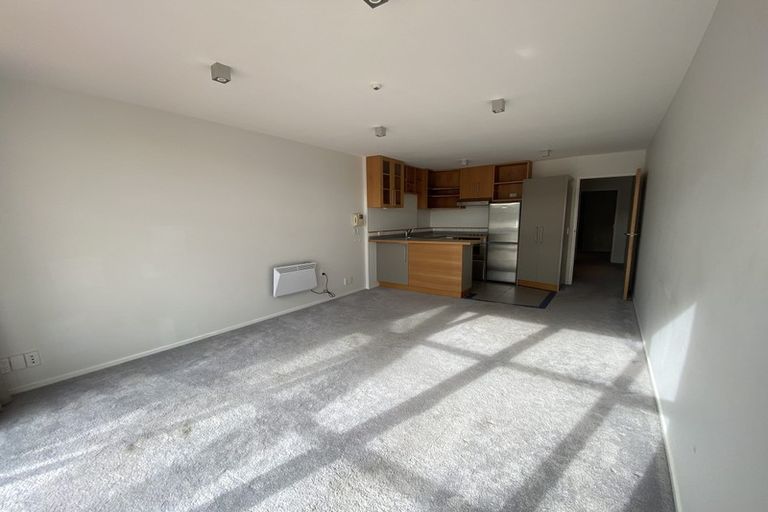 Photo of property in 50b Hawker Street, Mount Victoria, Wellington, 6011