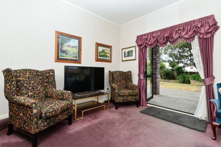 Photo of property in 5 Church Road, Pukete, Hamilton, 3200