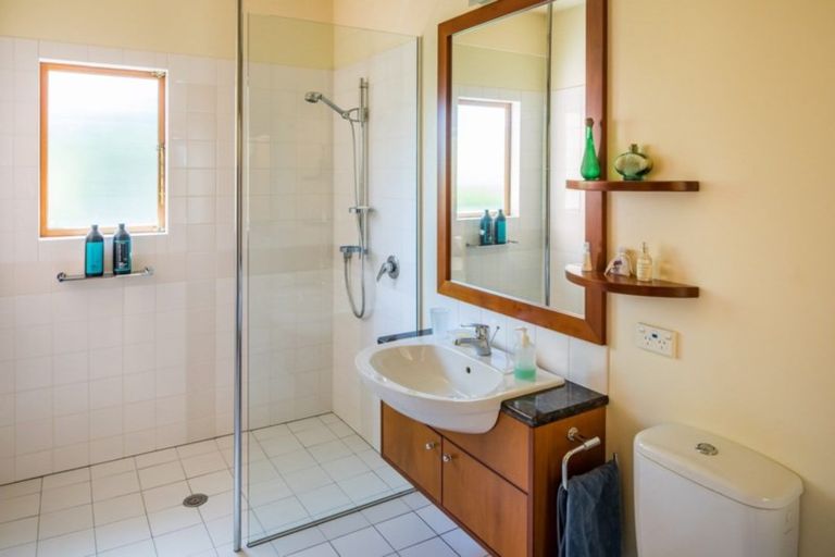 Photo of property in 25 Hathaway Avenue, Boulcott, Lower Hutt, 5010