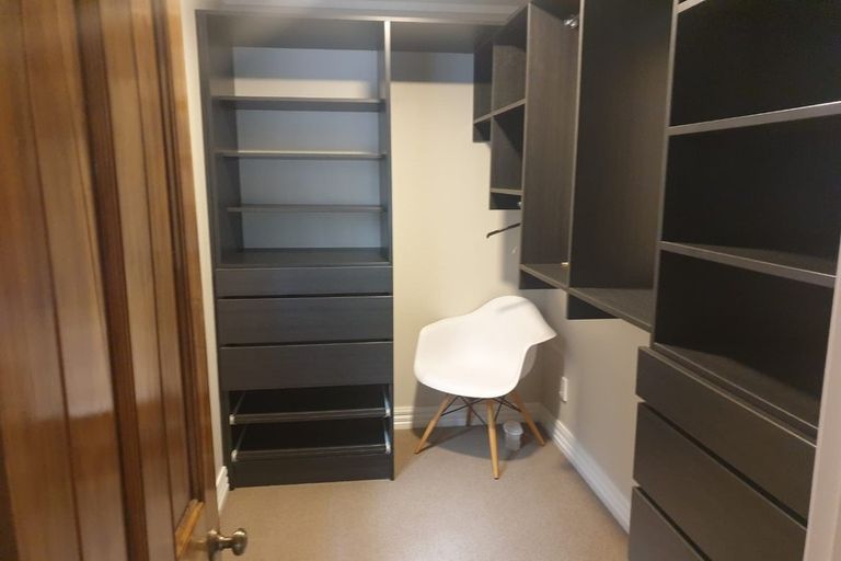 Photo of property in 22 Edinburgh Terrace, Berhampore, Wellington, 6023