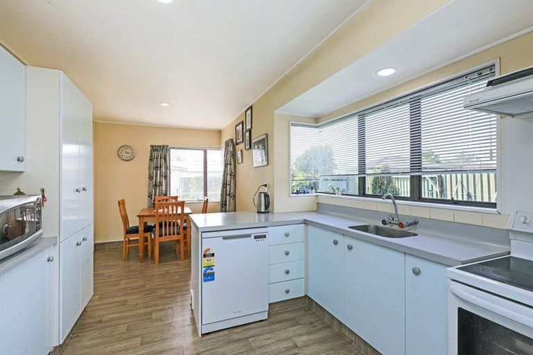 Photo of property in 1242 Louie Street, Parkvale, Hastings, 4122