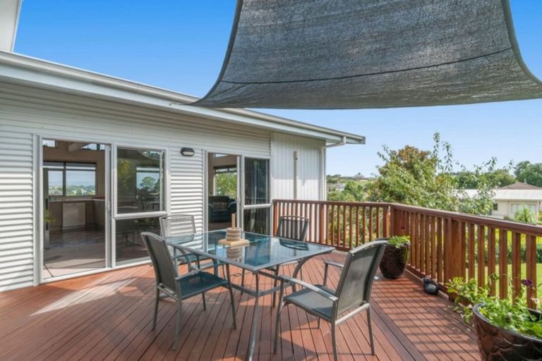 Photo of property in 8 Mckenna Lane, Omokoroa, 3114