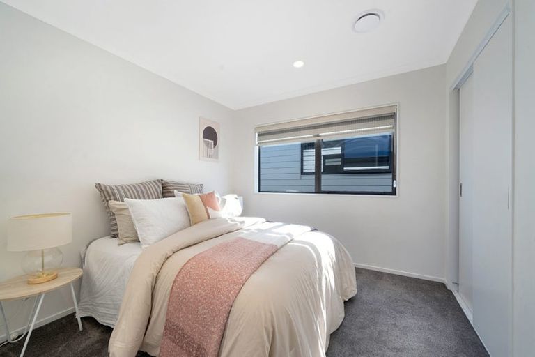 Photo of property in 22b Toru Street, Te Atatu Peninsula, Auckland, 0610