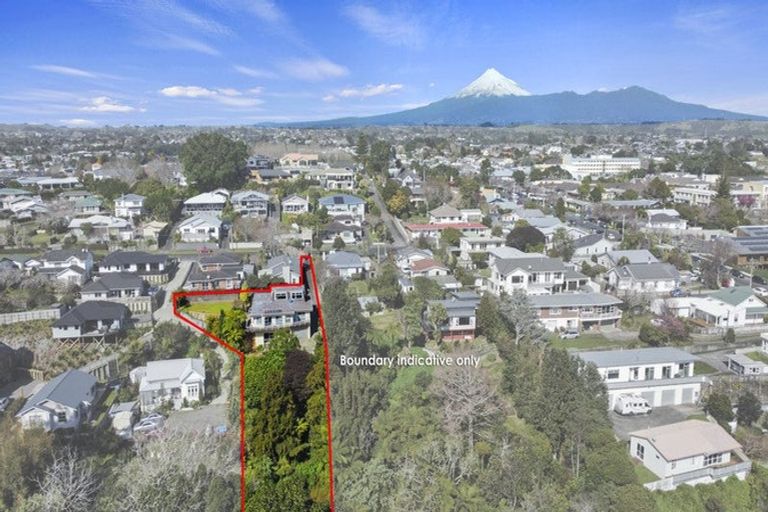 Photo of property in 10a Burns Street, Westown, New Plymouth, 4310