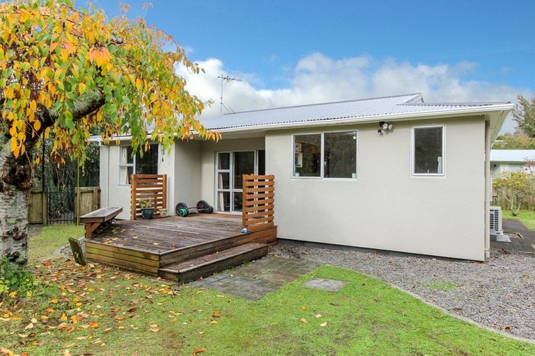 Photo of property in 23 Bromley Place, Westown, New Plymouth, 4310