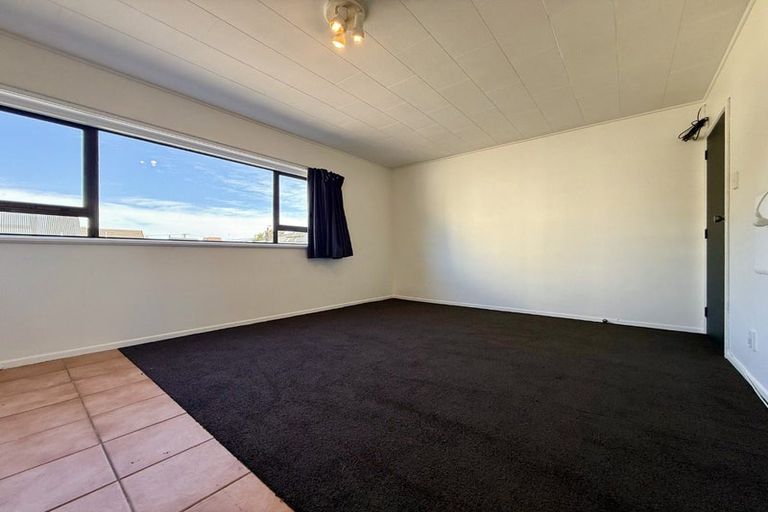 Photo of property in 8/52 Russell Terrace, Berhampore, Wellington, 6023