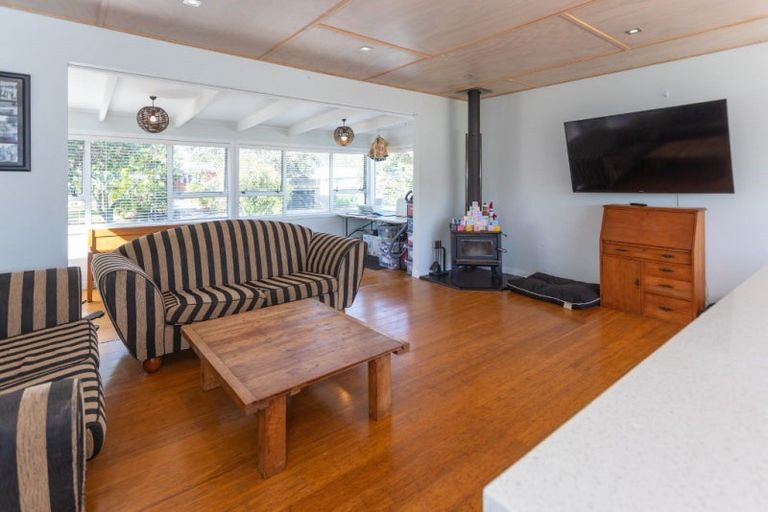 Photo of property in 114 Chartwell Avenue, Whangamata, 3620