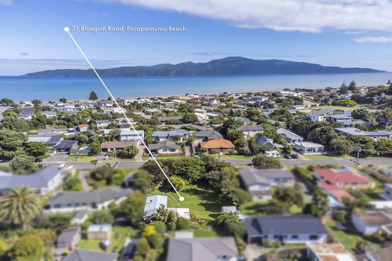 Photo of property in 71 Bluegum Road, Paraparaumu Beach, Paraparaumu, 5032