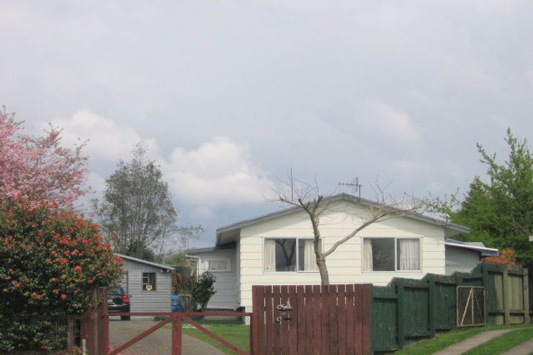 Photo of property in 17 Aspen Place, Owhata, Rotorua, 3010