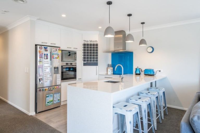 Photo of property in 98a Matai Road, Raumati South, Paraparaumu, 5032