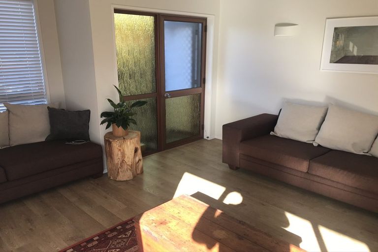 Photo of property in 20b Ashdown Place, Pahurehure, Papakura, 2113