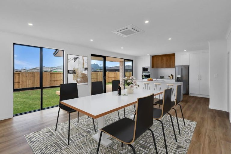 Photo of property in 3 Taurangawaka Road, One Tree Point, 0118