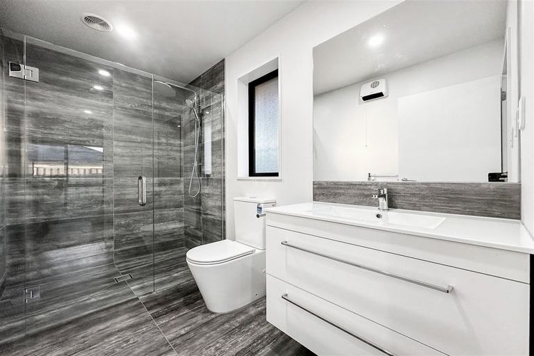 Photo of property in 27 Crossley Avenue, Woodend, 7610