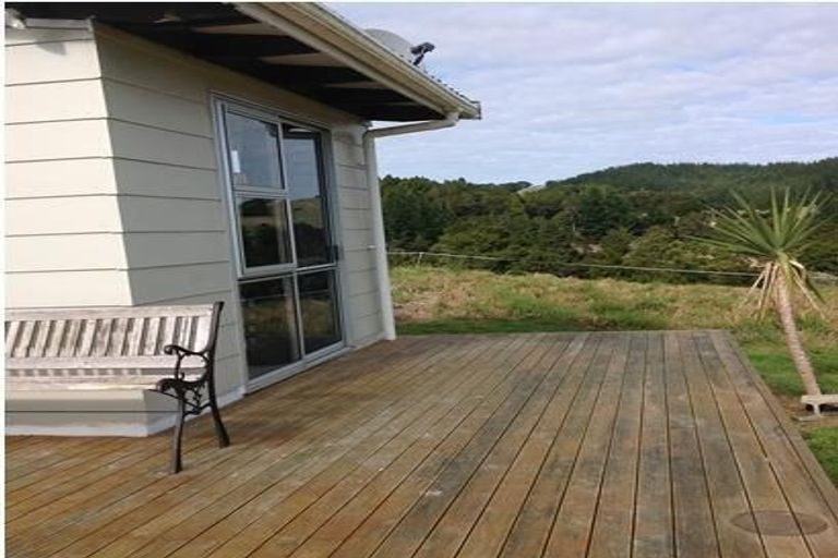 Photo of property in 15 Wairere Valley Road, Paparoa, 0571