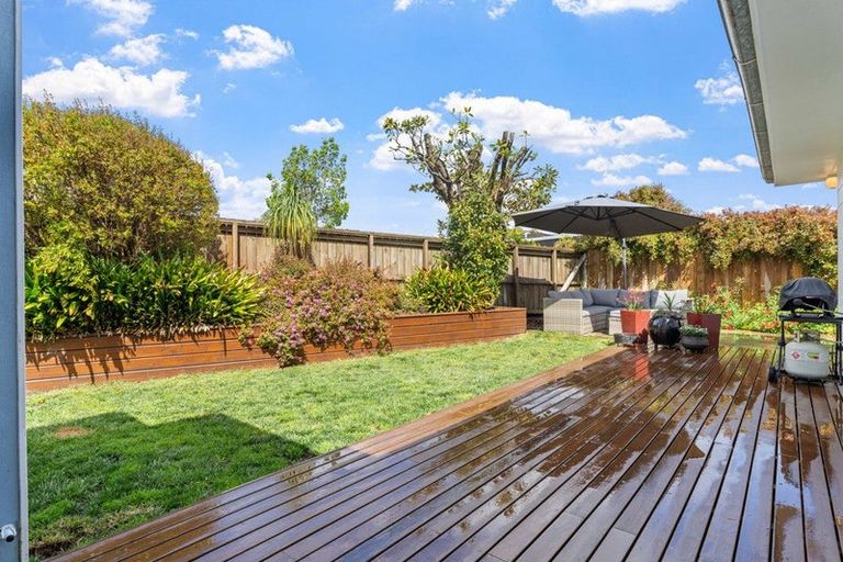 Photo of property in 64b Muir Avenue, Mangere Bridge, Auckland, 2022