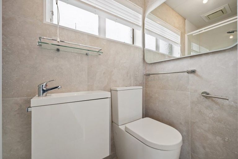 Photo of property in 18 Seaview Road, Ruakaka, 0116