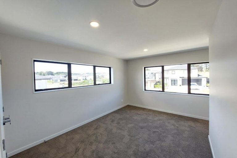Photo of property in 15 Mcquoids Road, Flat Bush, Auckland, 2019