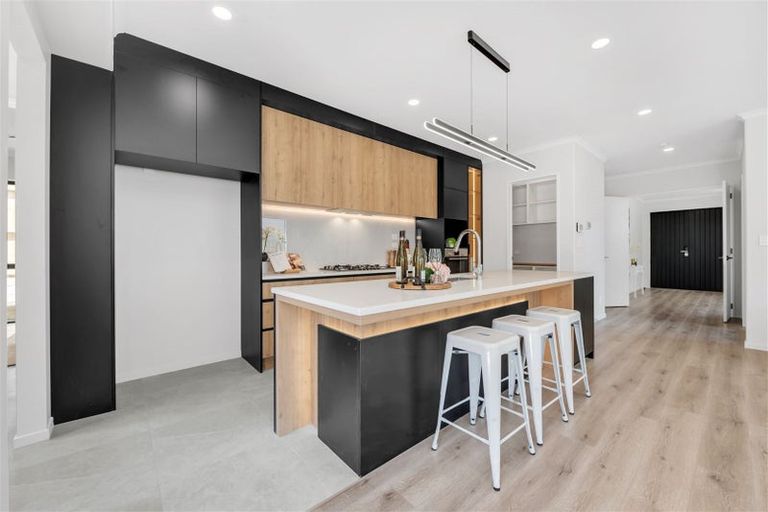 Photo of property in 14 Koromeke Street, Flat Bush, Auckland, 2019