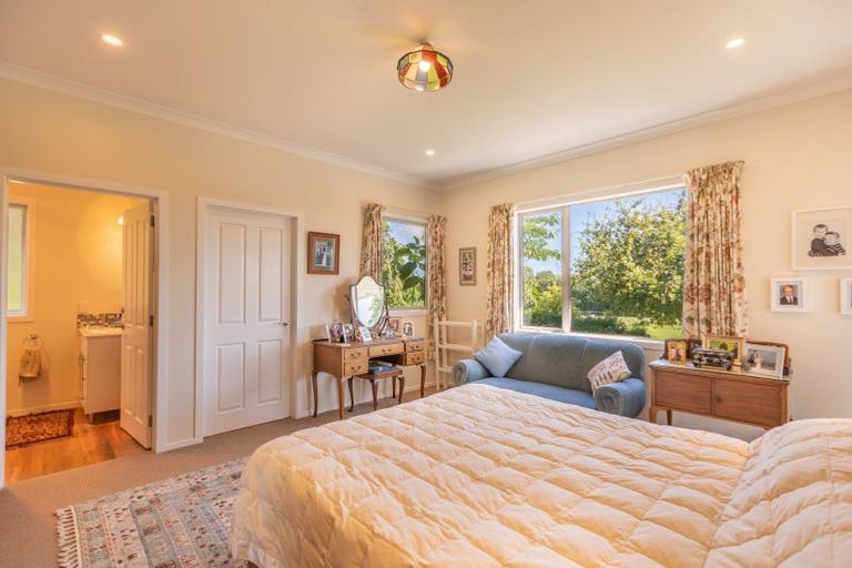 Photo of property in 102 Mount Herbert Road, Waipukurau, 4200