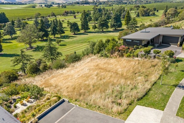 Photo of property in 22 Golf View Close, Fairhall, 7272