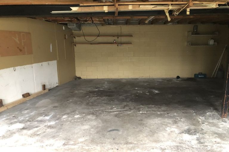 Photo of property in 3 Halberg Street, Papakura, 2110