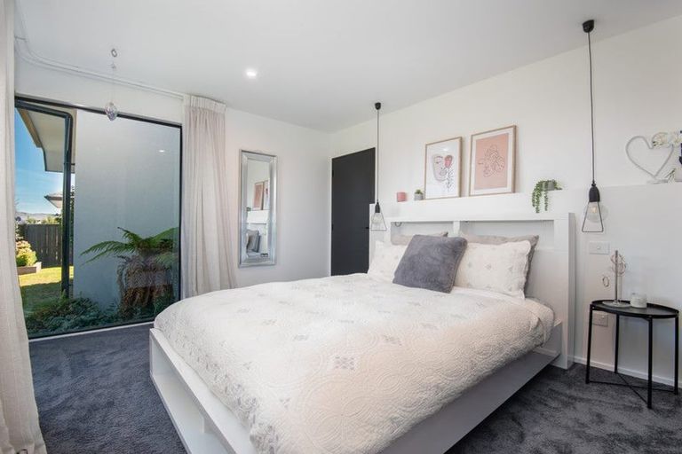 Photo of property in 87 Wingatui Road, Mosgiel, 9024