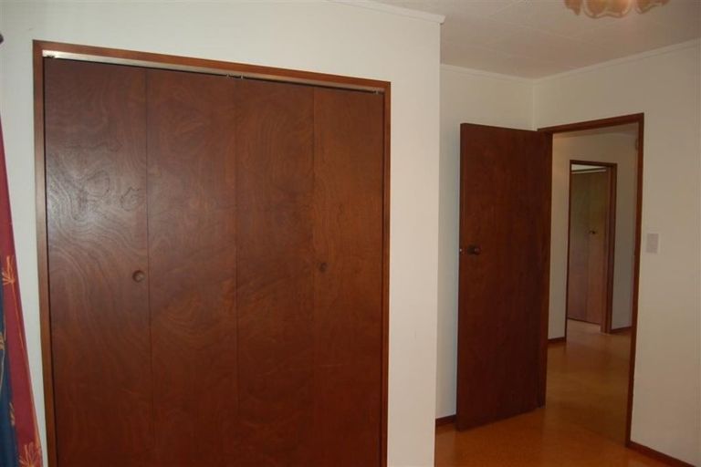 Photo of property in 27 Burns Road, Hospital Hill, Napier, 4110