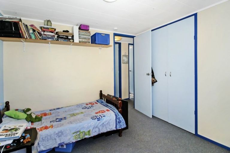 Photo of property in 4 Benbow Place, Westown, New Plymouth, 4310