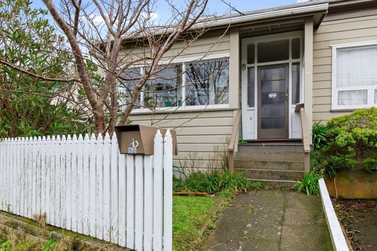 Photo of property in 88 Eden Street, Island Bay, Wellington, 6023