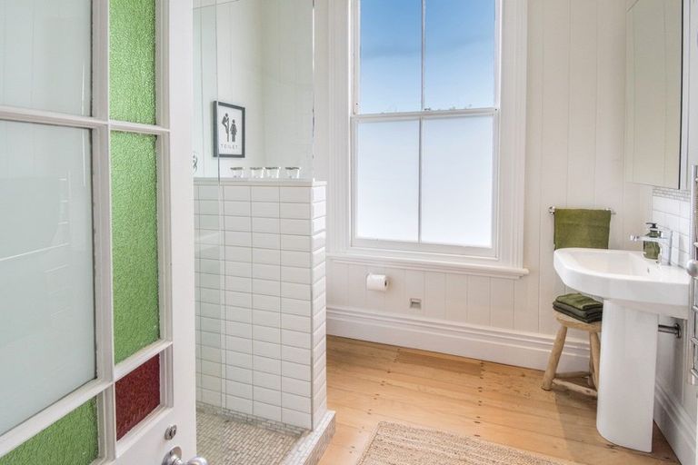 Photo of property in 126 Calliope Road, Stanley Point, Auckland, 0624