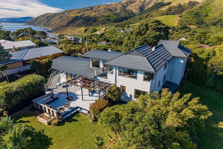 Photo of property in 13 Haunui Road, Pukerua Bay, 5026