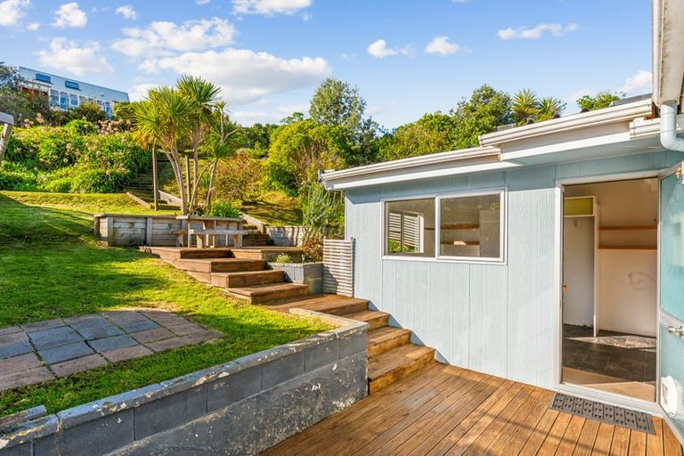 Photo of property in 7 Onepoto Road, Titahi Bay, Porirua, 5022