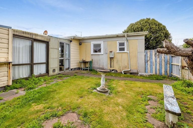 Photo of property in 18 Cornwall Street, Patea, 4520