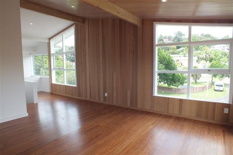 Photo of property in 6 William Hadlow Place, Hatfields Beach, Orewa, 0931
